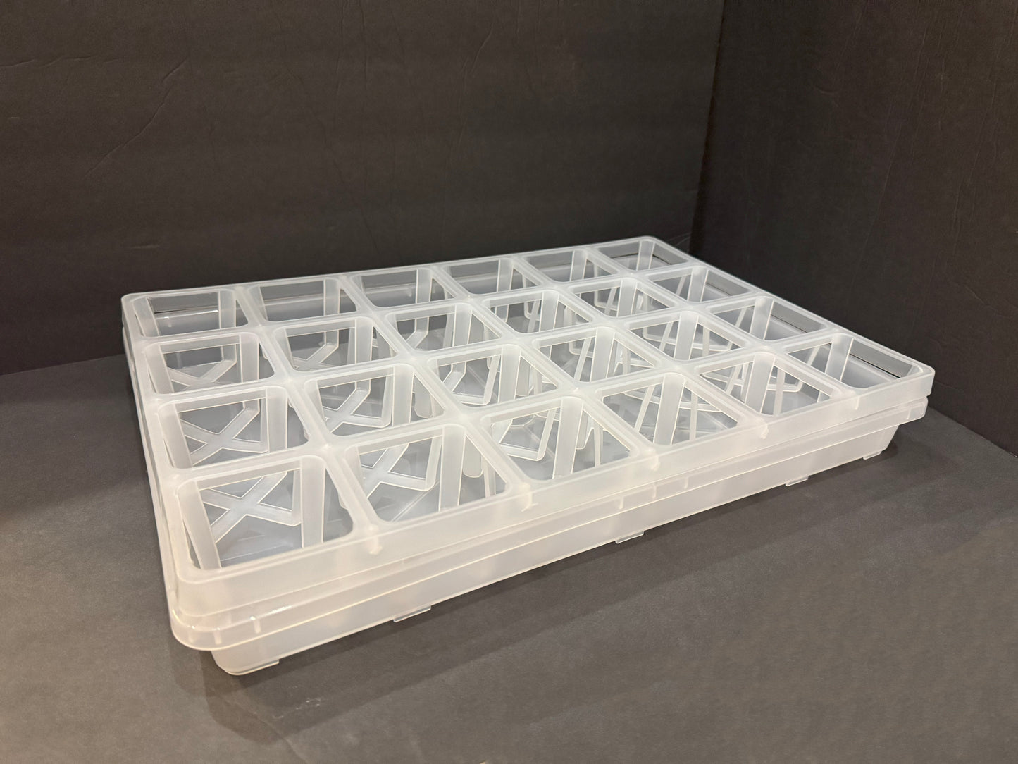 Propagation Tray with Dome Set | 24 Clear Square Seedling Pots | Pot Holder Shuttle Carry Tray and Dome Set
